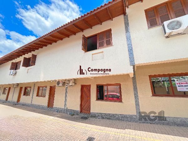 Casa Condominio em Porto Alegre, no bairro Coronel Aparício Borges, com 2 dormitório(s), e 2 banheiros, à venda. — foto 2