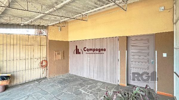 Predio em Porto Alegre, no bairro Hípica, e 0 banheiros, à venda. — foto 2