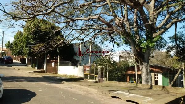 Terreno em Porto Alegre, no bairro Espírito Santo, à venda.