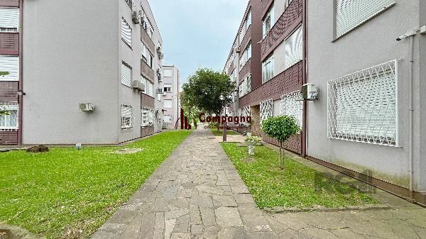 Apartamento em Porto Alegre, no bairro Cavalhada, com 1 dormitório(s), e 1 banheiros, à venda. — foto 3