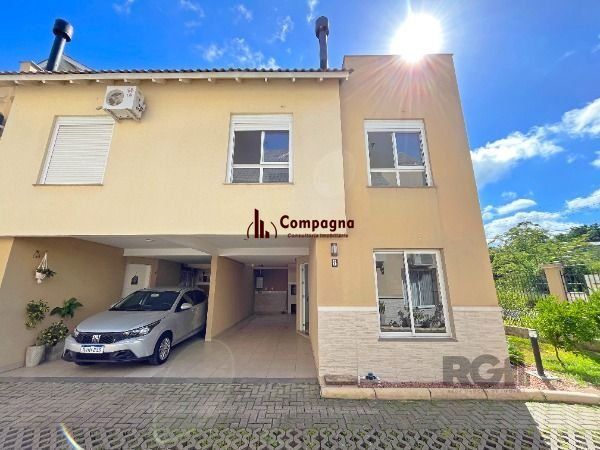Casa Condominio em Porto Alegre, no bairro Ipanema, com 3 dormitório(s), e 3 banheiros, à venda. — foto 2
