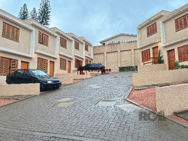 Casa Condominio em Porto Alegre, no bairro Teresópolis, com 2 dormitório(s), e 2 banheiros, à venda. — foto 2