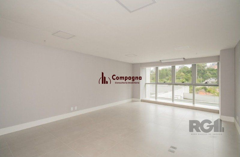 Sala Comercial à venda, 48m², Petrópolis - Porto Alegre — foto 2