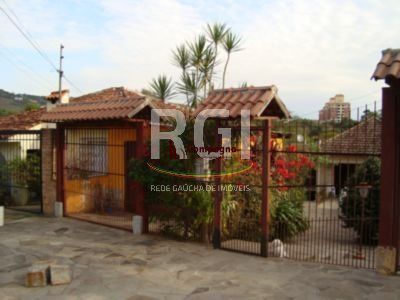 🏡 CASA AMPLA COM 7 DORMITÓRIOS NO BAIRRO GLÓRIA – PORTO ALEGRE