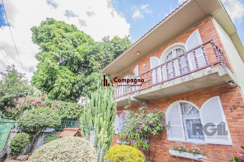 Casa 3 quartos à venda, 204m², Santa Maria Goretti - Porto Alegre — foto 2