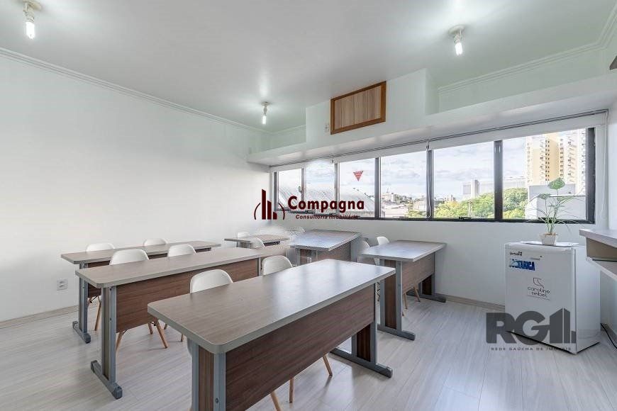 Sala Comercial à venda, 32m², Passo da Areia - Porto Alegre — foto 4