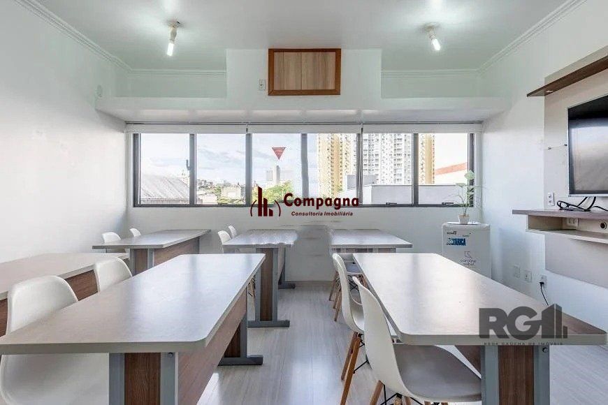 Sala Comercial à venda, 32m², Passo da Areia - Porto Alegre — foto 5