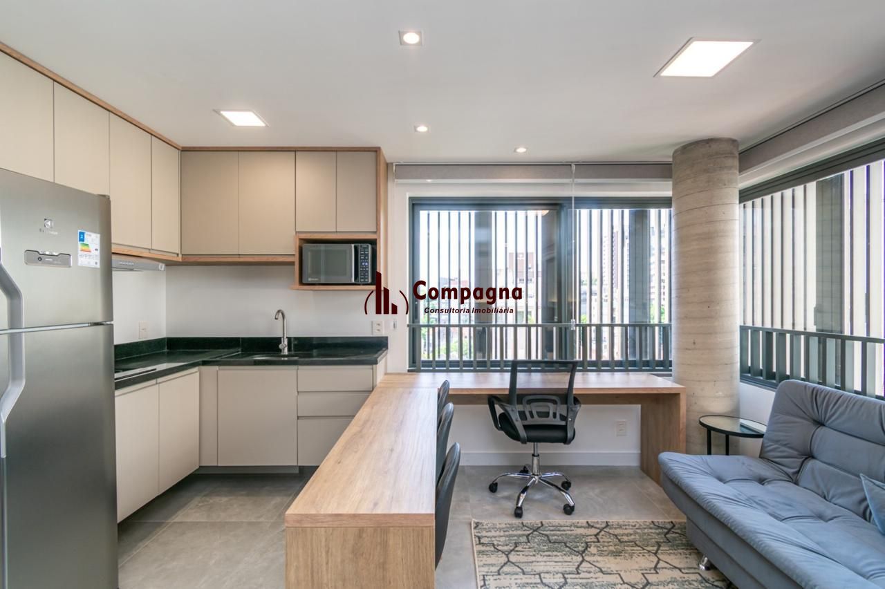 Loft de alto padrão construtivo no bairro Moinhos de Vento, planta de 29,60 m2 privativos com porcelanato, forro em gesso e aberturas em alumínio com vidros duplos.