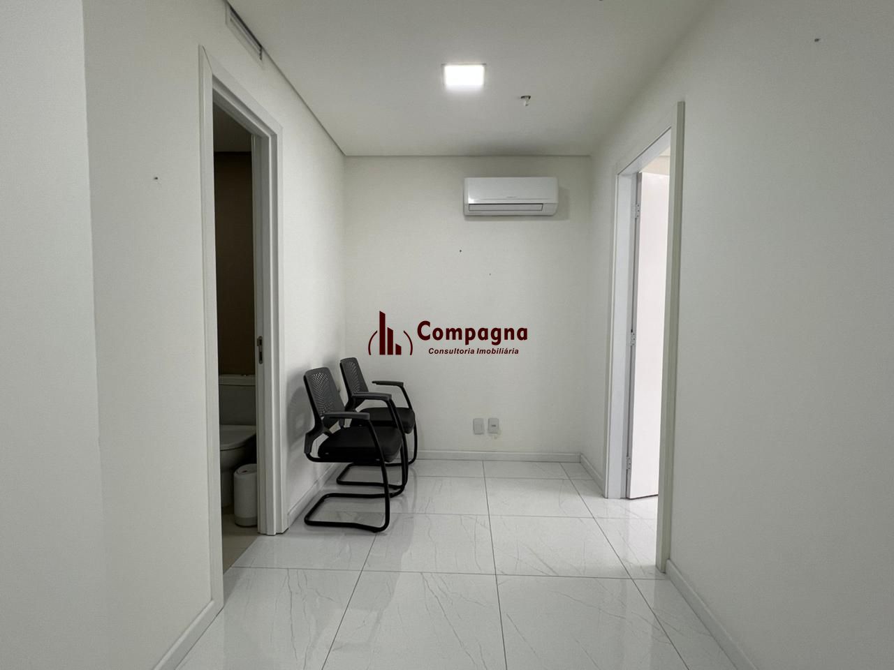 Sala comercial com 44 m2 a venda no Trend Nova Carlos Gomes. — foto 5