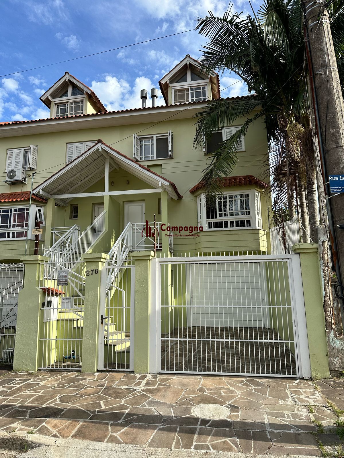 Casa 3 quartos à venda, 252m², Jardim Itu - Porto Alegre