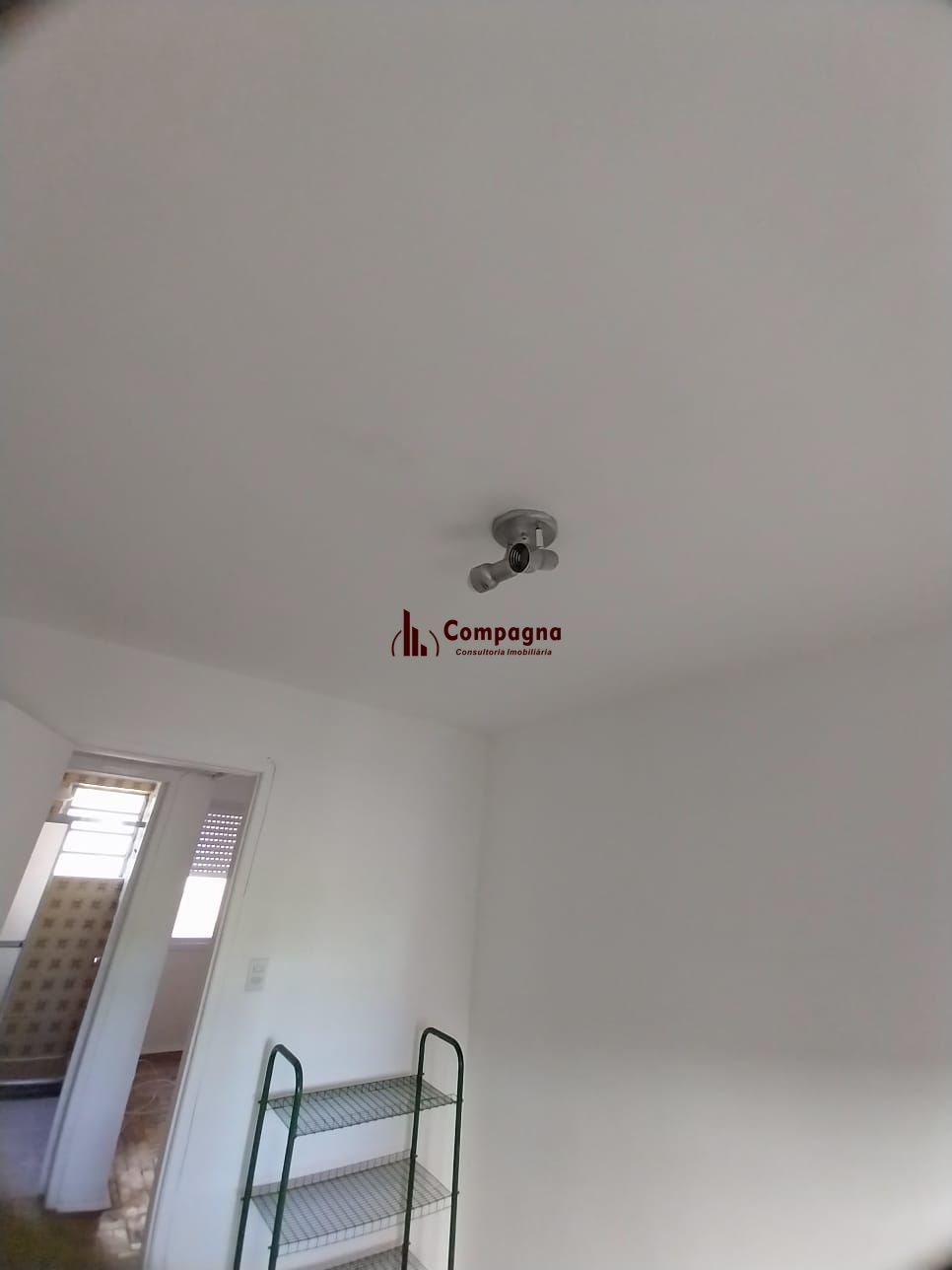 Apto 1D desocupado com BOX no Humaitá P. Alegre, Preço Atrativo — foto 5