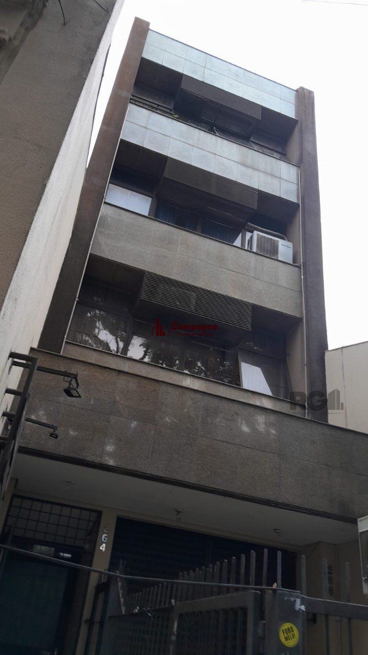 Sala térrea,com 78 m2 de pátio,com 200,98m2,na Lima e Silva