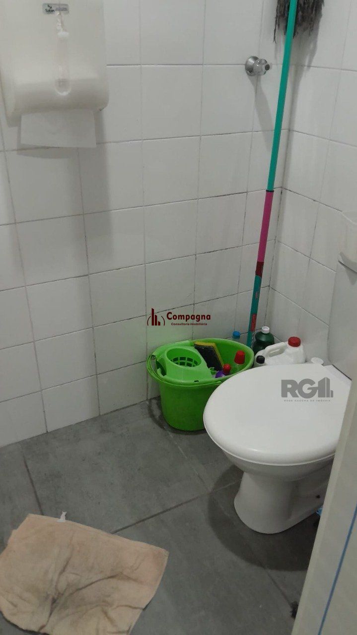 Sala térrea,com 78 m2 de pátio,com 200,98m2,na Lima e Silva — foto 3