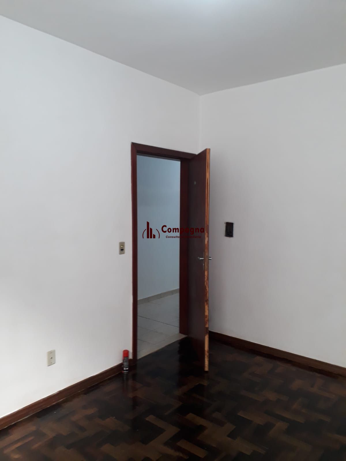 Kitnet desocupada no Menino Deus - Porto Alegre - Preço atrativo! — foto 4