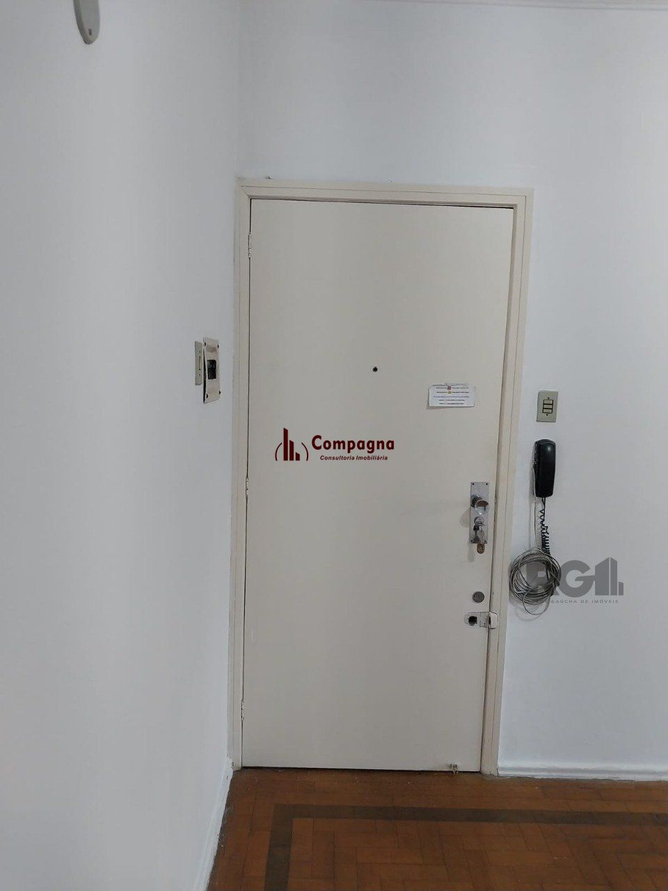 Excelente apartamento 3 dormitório, com Box escriturado - Bairro Santana. Preço Atrativo. — foto 4