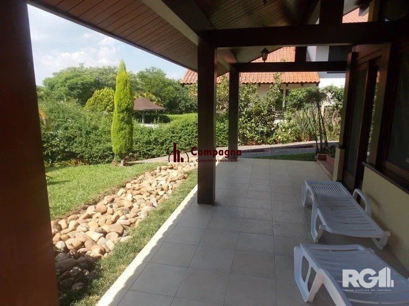 CASA EM CONDOMÍNIO DE ALTO PADRÃO — foto 4