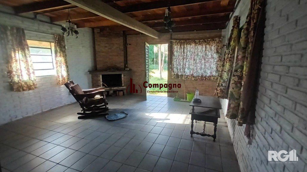Sítio com 7.000m² no Parque Florestal Itapuã composto por dois terrenos, o primeiro medindo 3.420m² e o segundo 3.562,50m² Uma excelente opção para quem busca tranquilidade mesmo dentro da cidade. — foto 4