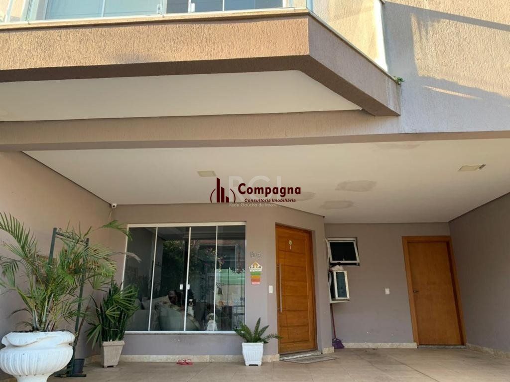 Sobrado para Venda - 300m², 3 dormitórios, sendo 2 suites, 1 vaga - Hípica  Jardins Do Prado — foto 2