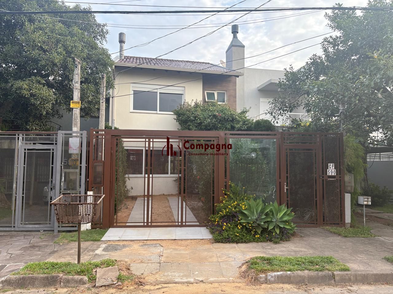 Sobrado 3 quartos à venda, 170m², Hípica - Porto Alegre