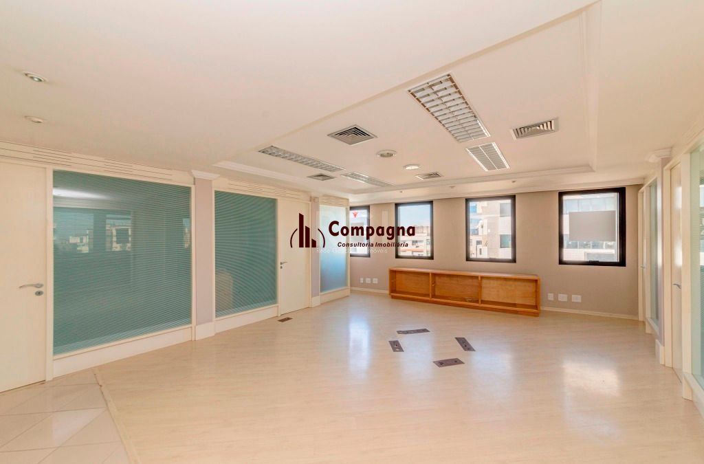 Conjunto Comercial de 129,57m2 nas Três Figueiras para comprar