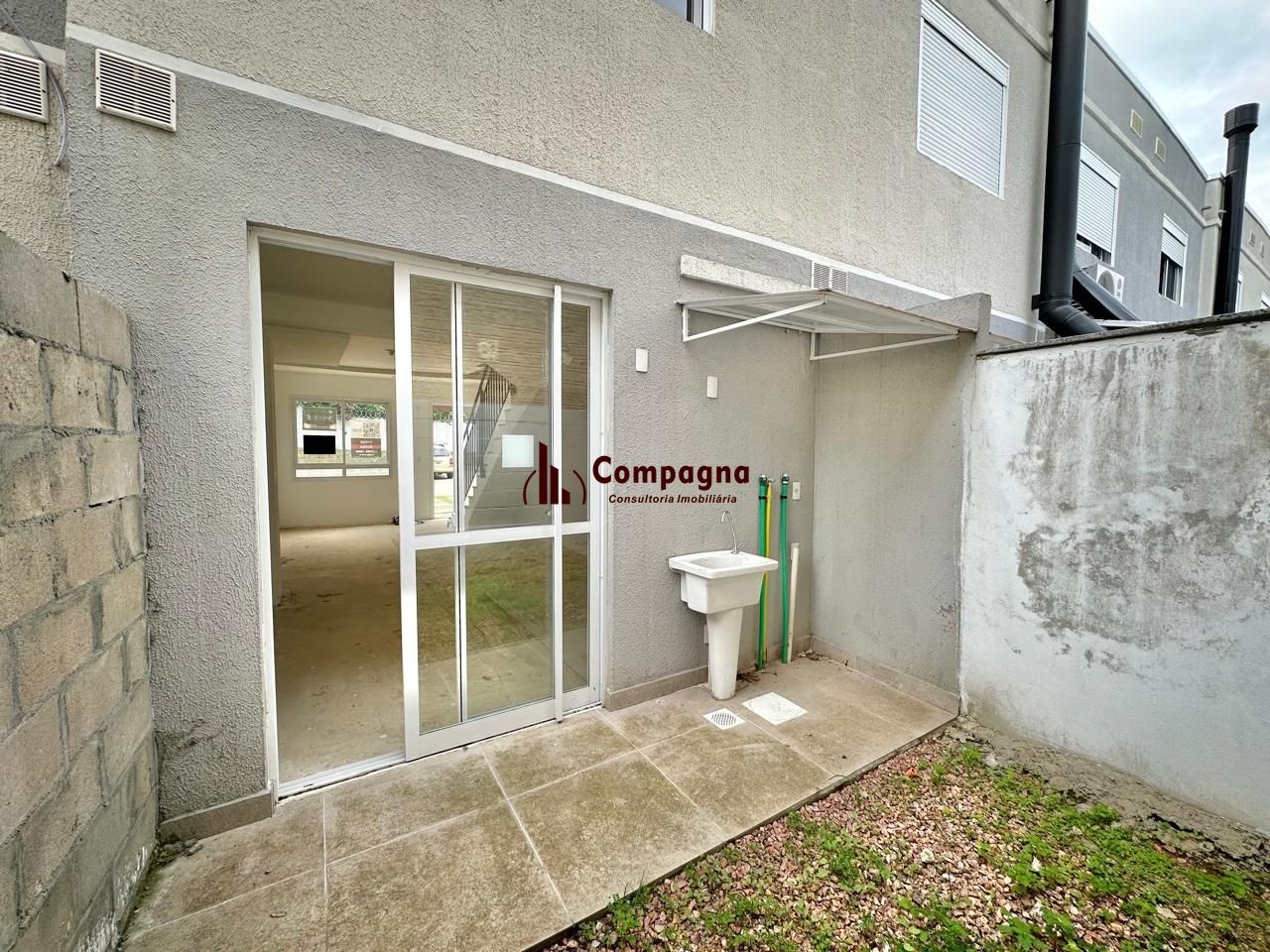 Excelente casa a venda em condomínio fechado no bairro Vila Nova. — foto 5