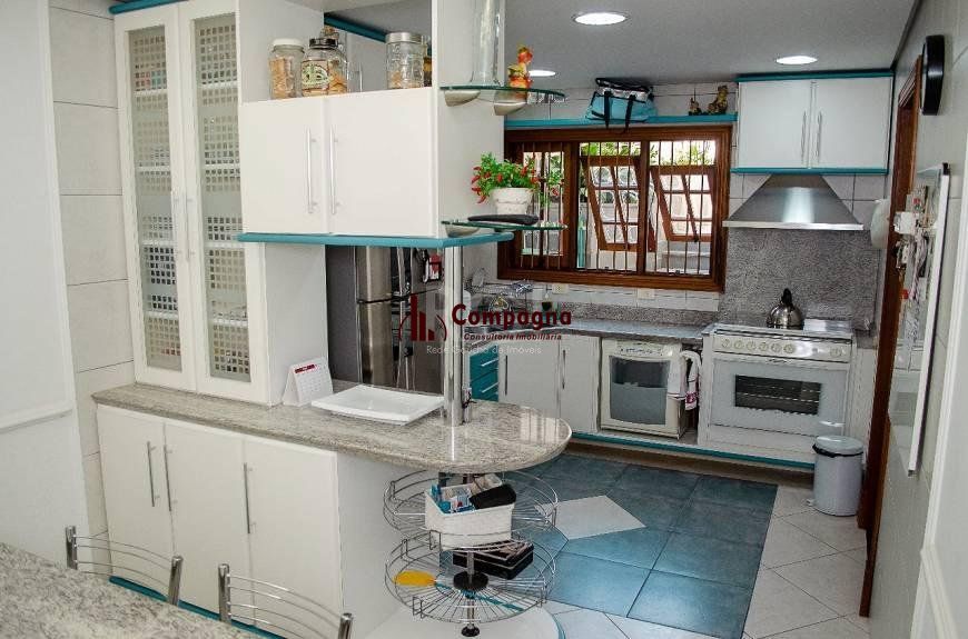 Casa com 5 dormitórios, 550 m²  no Bairro Vila Jardim - Porto Alegre/RS — foto 5