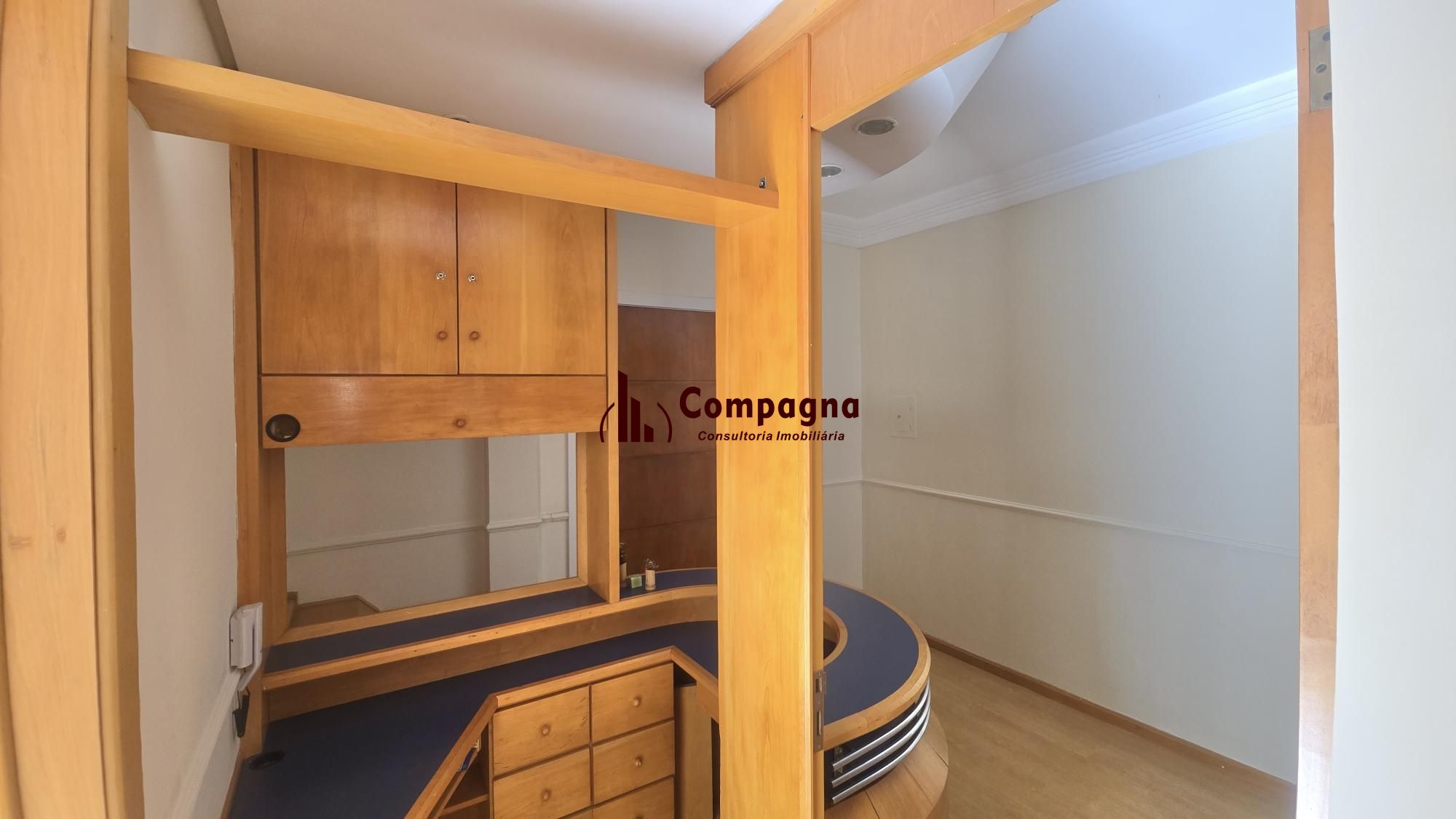 Sala, 35 m² -Para comprar  por R$ 260.000,00  - Auxiliadora - Porto Alegre/RS — foto 2
