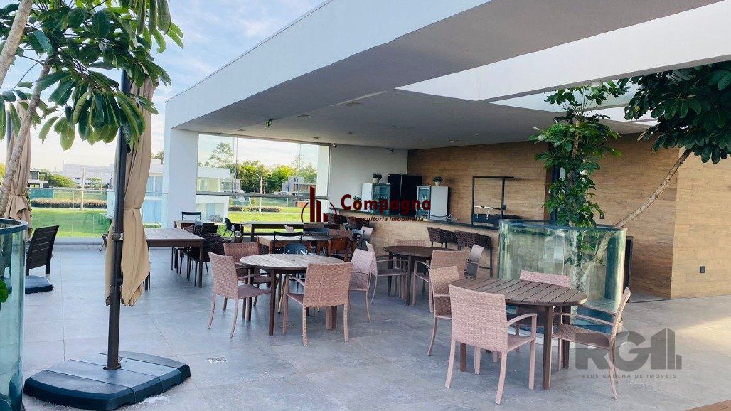 Terreno em Condomínio para Comprar por R$ 640.000,00