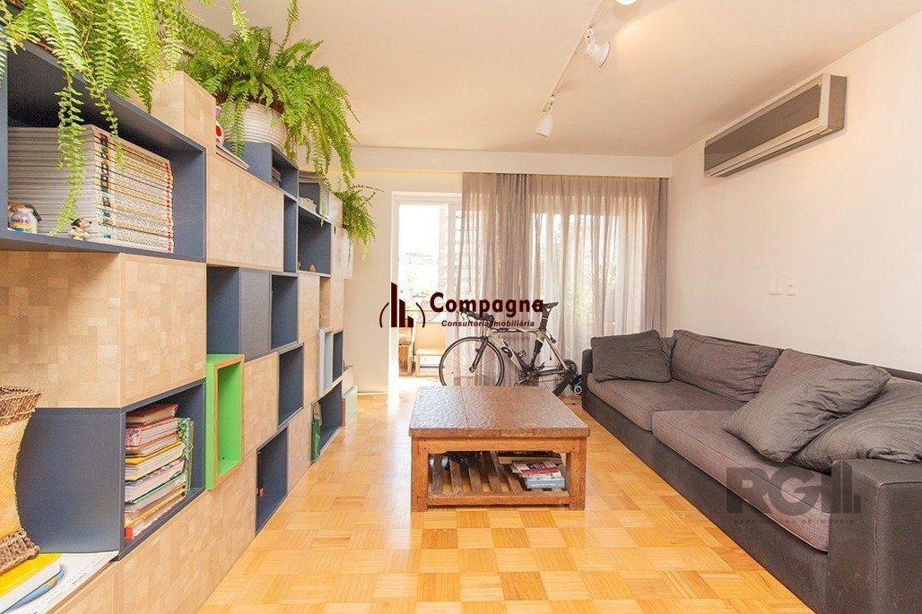 Apartamento para comprar com  3 suítes no Bairro Moinhos de Vento