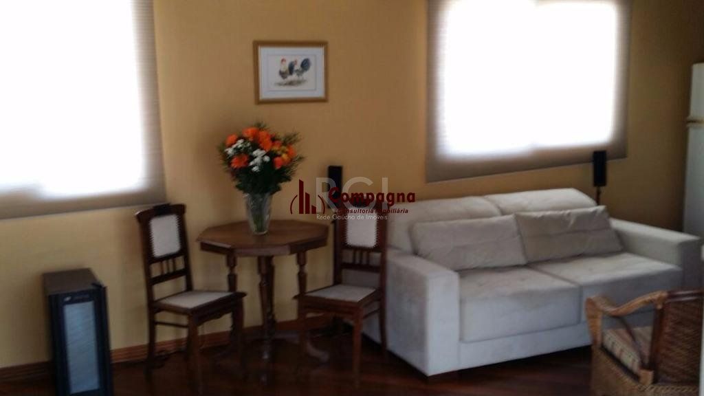Vende cobertura mobiliada, 3 dormitórios, 3 vagas, Petrópolis — foto 4