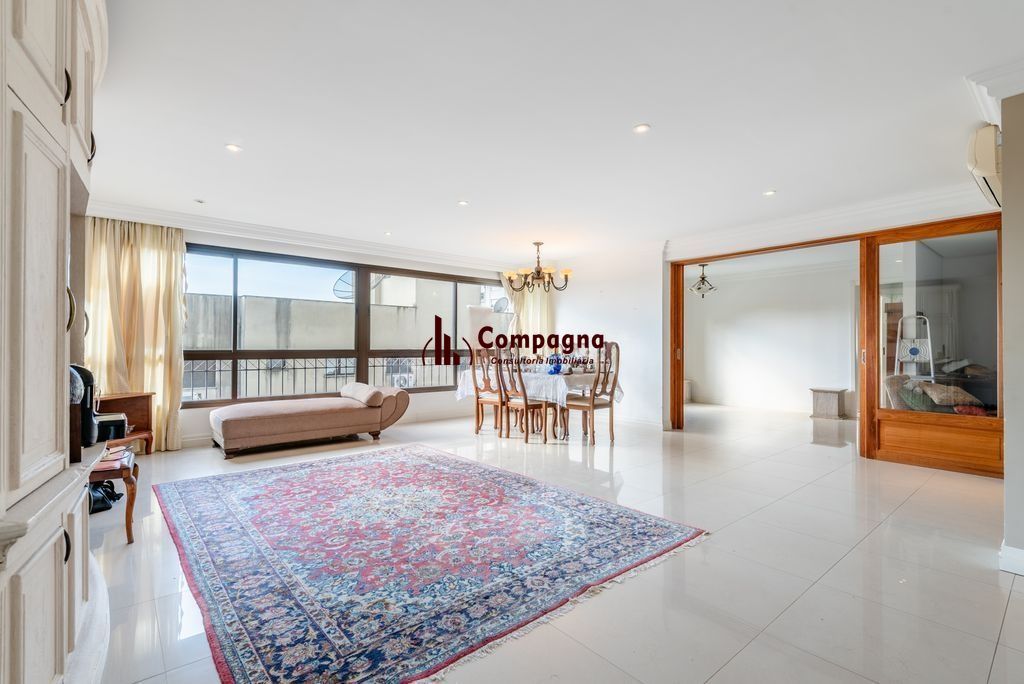 Apartamento espaçoso e confortável no bairro Mont Serrat