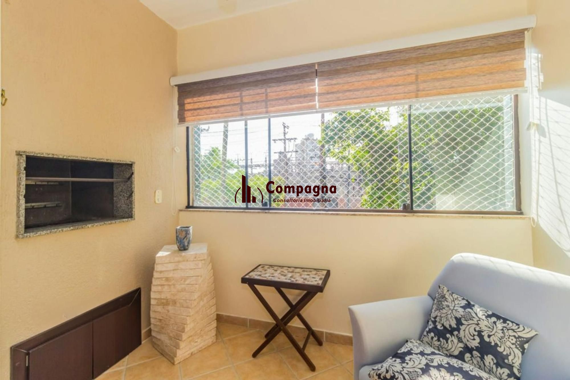 Apartamento de 2 dormitórios no bairro Petrópolis — foto 4