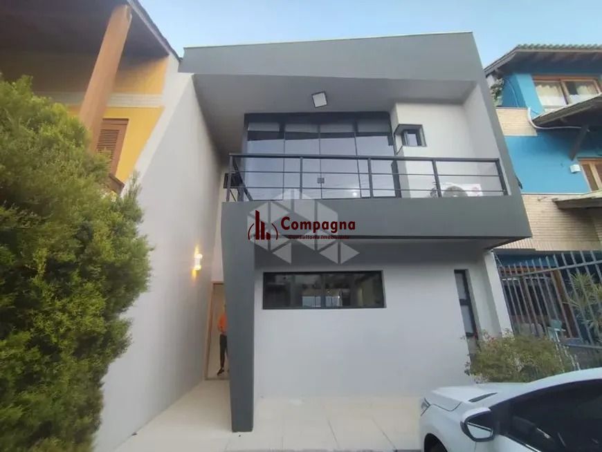 Casa com 3 Quartos e 3 banheiros para Alugar, 157 m² por R$ 5.000/Mês