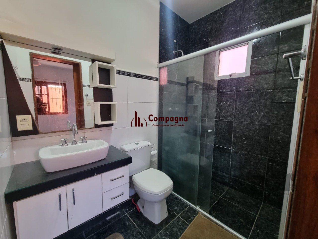 Linda Casa Bairro Ipanema 02 Dormitórios Suíte — foto 5