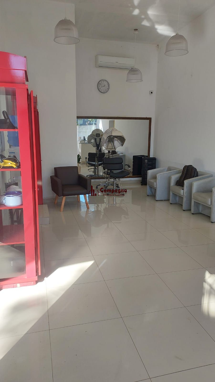 PRÉDIO COMERCIAL COM 5 SALAS E PROJETO APROVADO APARTAMENTO 100M2 — foto 3