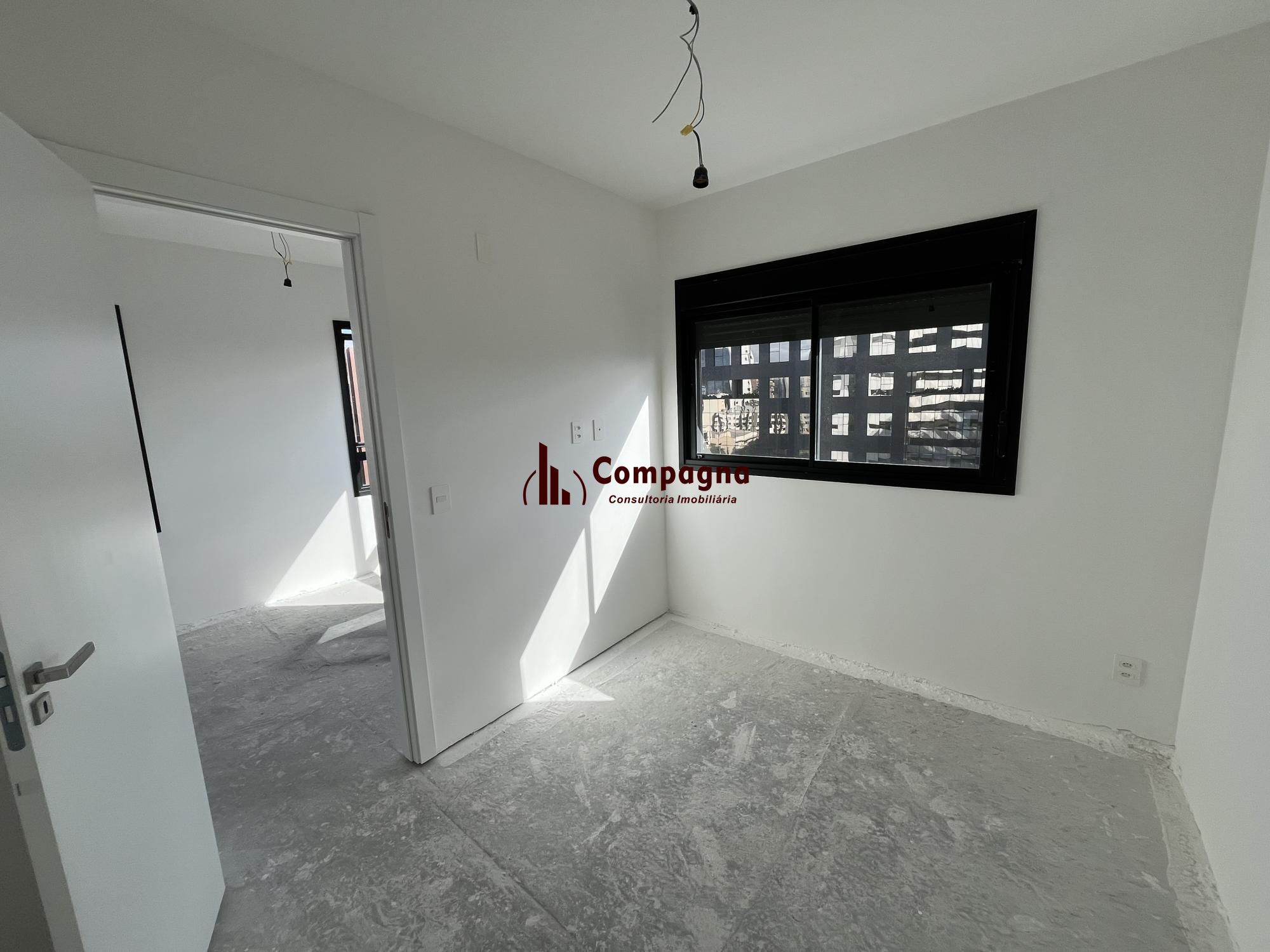 Apartamento de 1 quarto e 1 vaga de garagem no GO CARLOS GOMES — foto 5