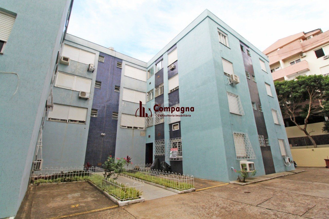 Apartamento térreo de um dormitório transformado em dois dormitórios