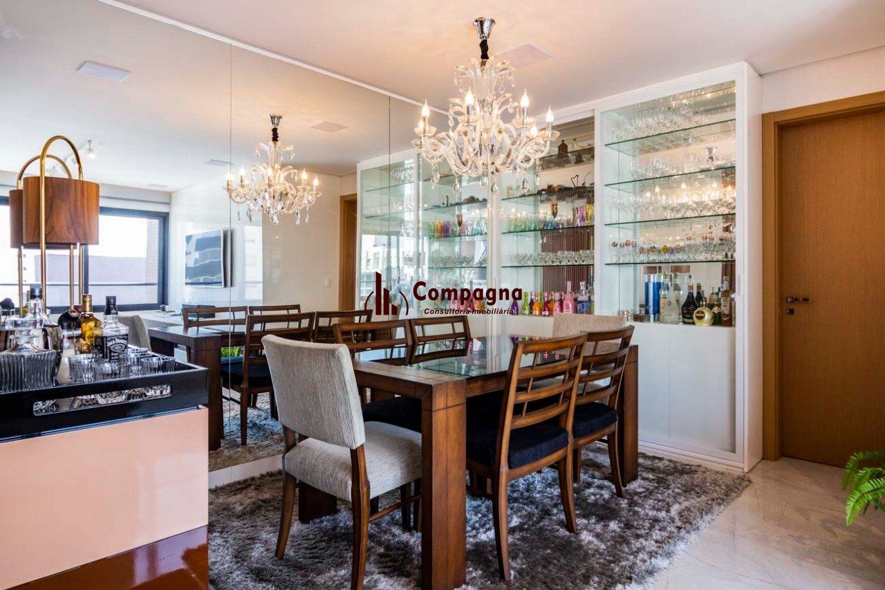 Apartamento para Venda - 101.52m², 3 dormitórios, sendo 1 suite, 4 vagas