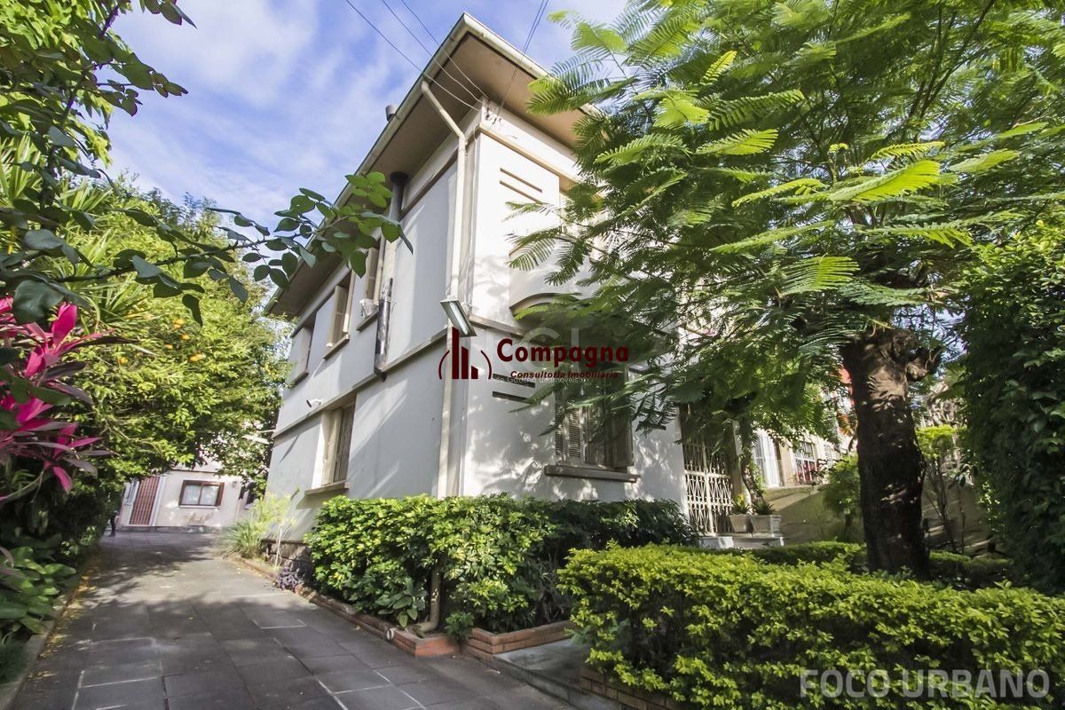 Casa para Venda - 1016m², 4 dormitórios, 6 vagas - Menino Deus