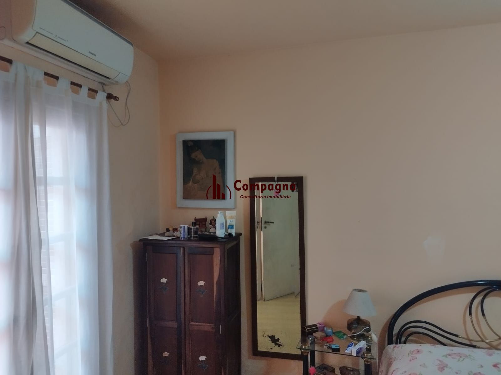 Casa de 2 quartos no bairro da Azenha em Porto Alegre — foto 2