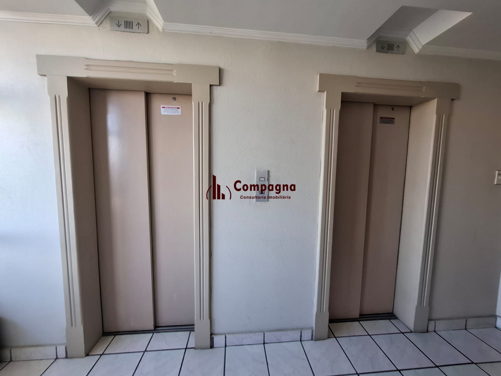 Sala comercial a venda no bairro Higienópolis em Porto Alegre — foto 5
