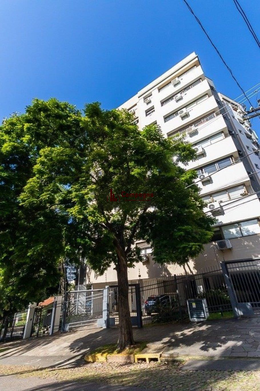Apartamento de 2 quartos, suíte e 1 vaga de garagem no bairro Jardim Botânico