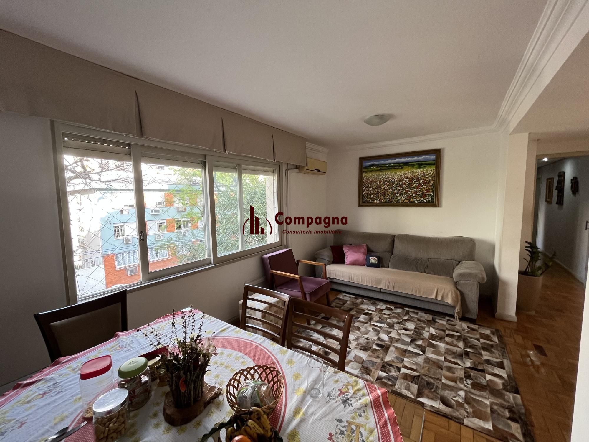Apartamento de 3 quartos, suíte e 1 vaga de garagem no bairro Petrópolis em POA — foto 3