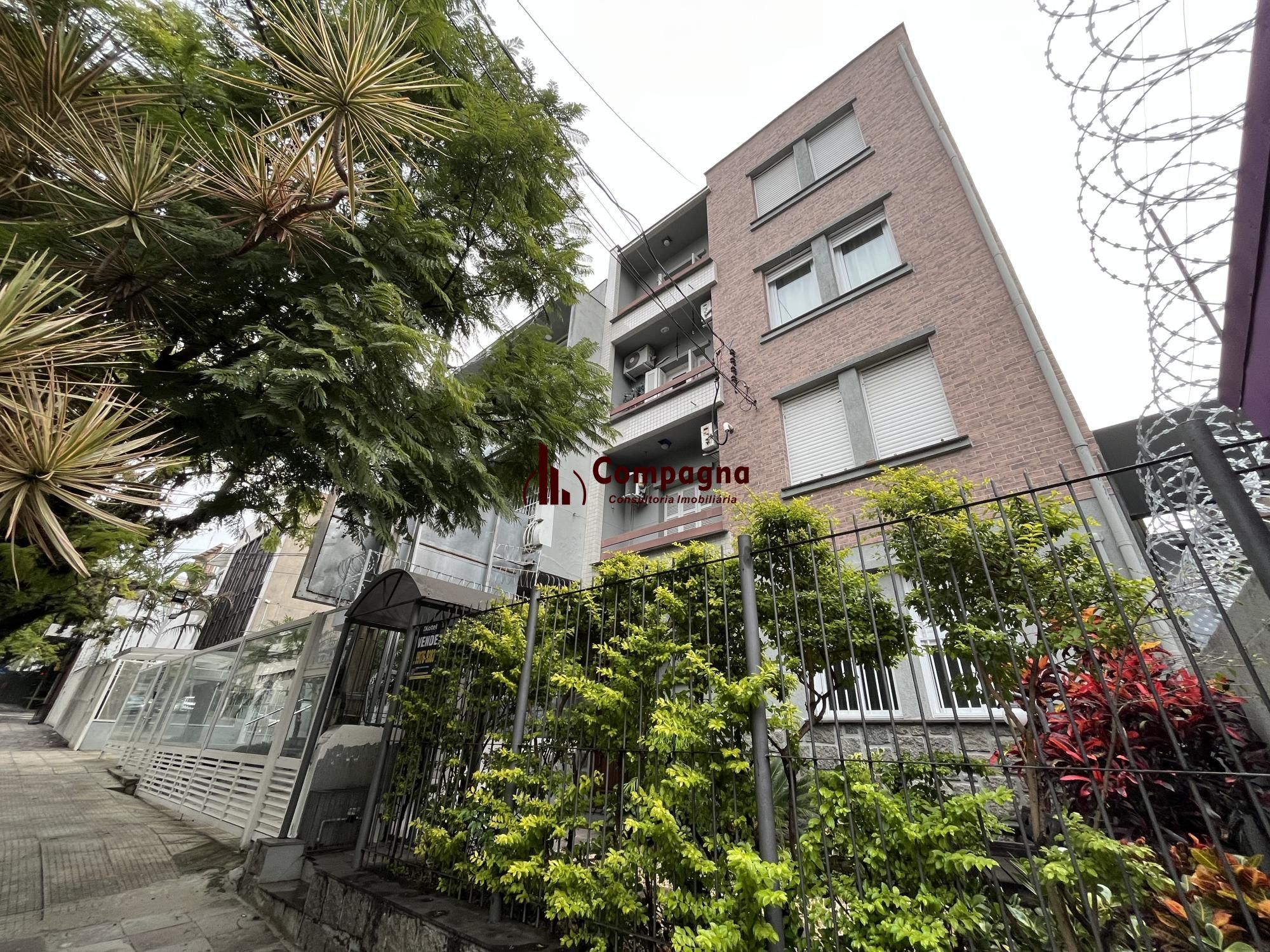 Apartamento de 3 quartos com dependência de empregada bairro Moinhos de Vento