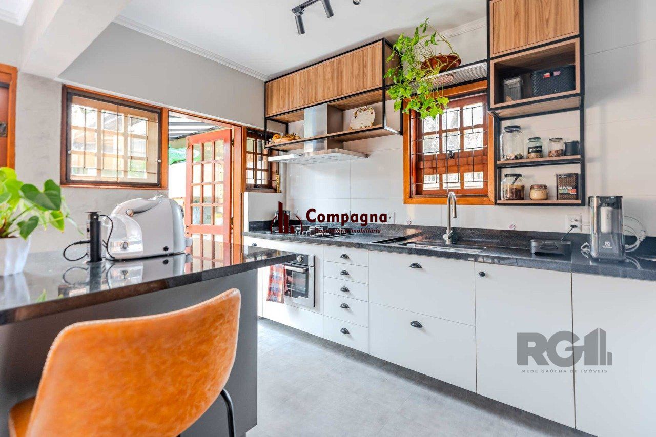 Casa em condomínio fechado, 3 dormitórios, suíte e duas vagas de garagem — foto 5