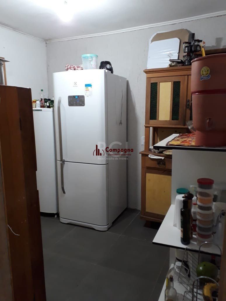 Casa para Venda - 230.45m², 4 dormitórios, sendo 1 suites, 3 vagas - Ponta Grossa — foto 4