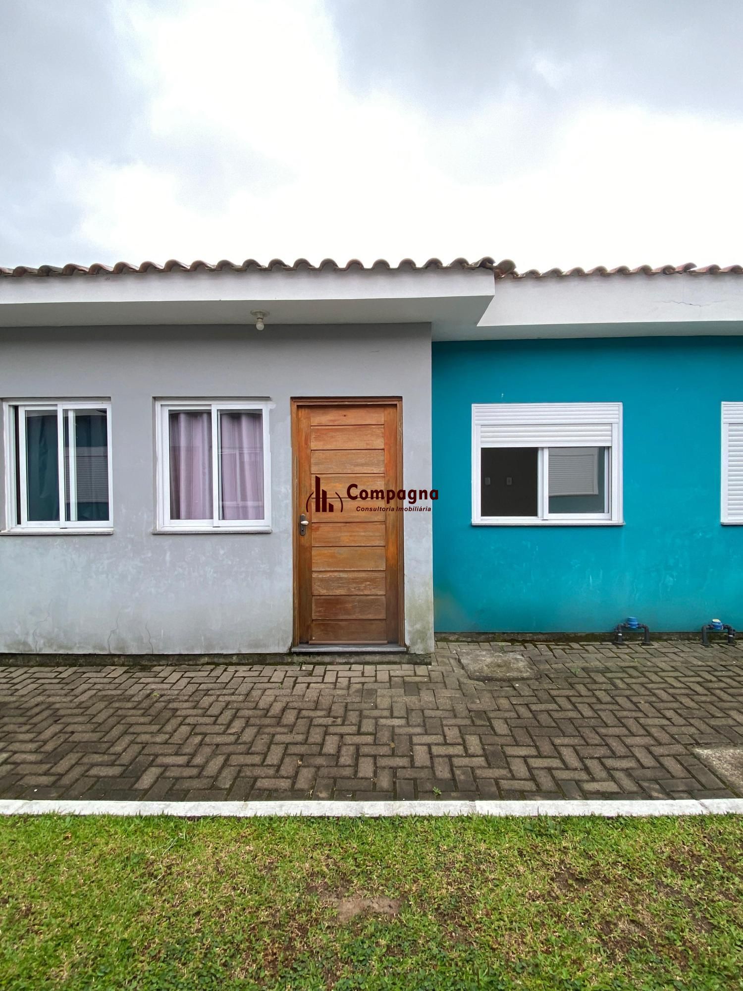 Casa 2 dormitórios- Ponta Grossa