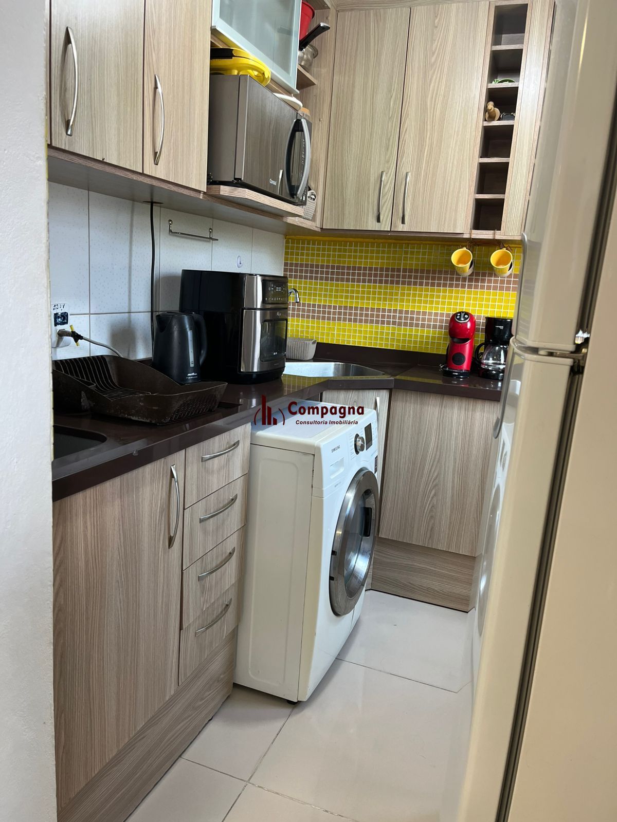 Lindo Apartamento 2 dormitórios semi mobiliado Bairro Restinga — foto 4