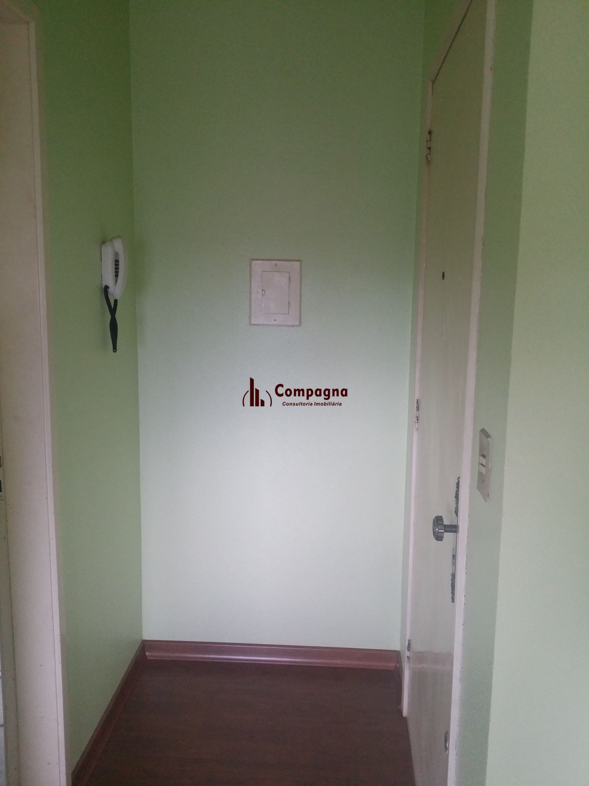 Apartamento em Novo Hamburgo - 2 Dormitórios — foto 2