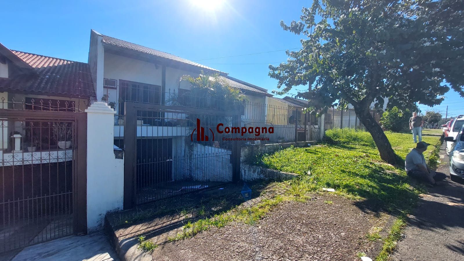 Casa no bairro Vila Nova - 4 dormitórios, Sendo 1 Suíte